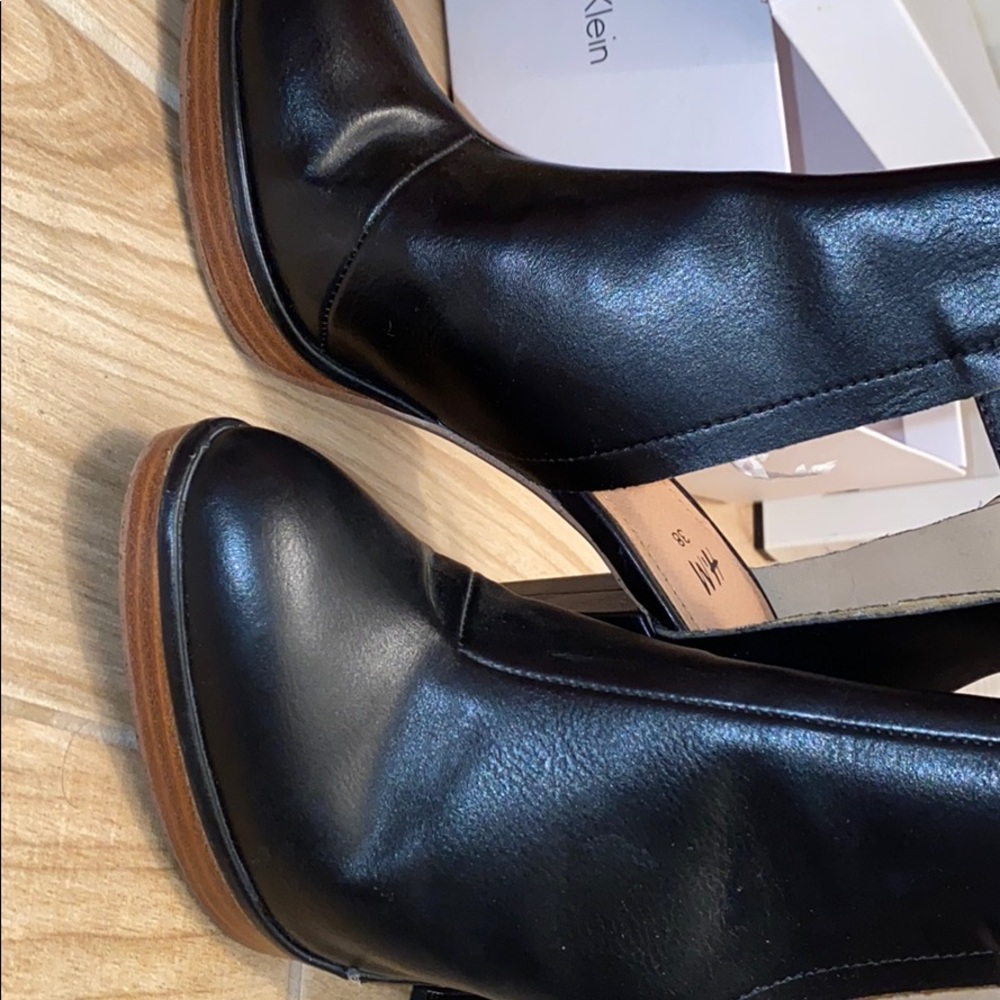 H & M Blacks booties